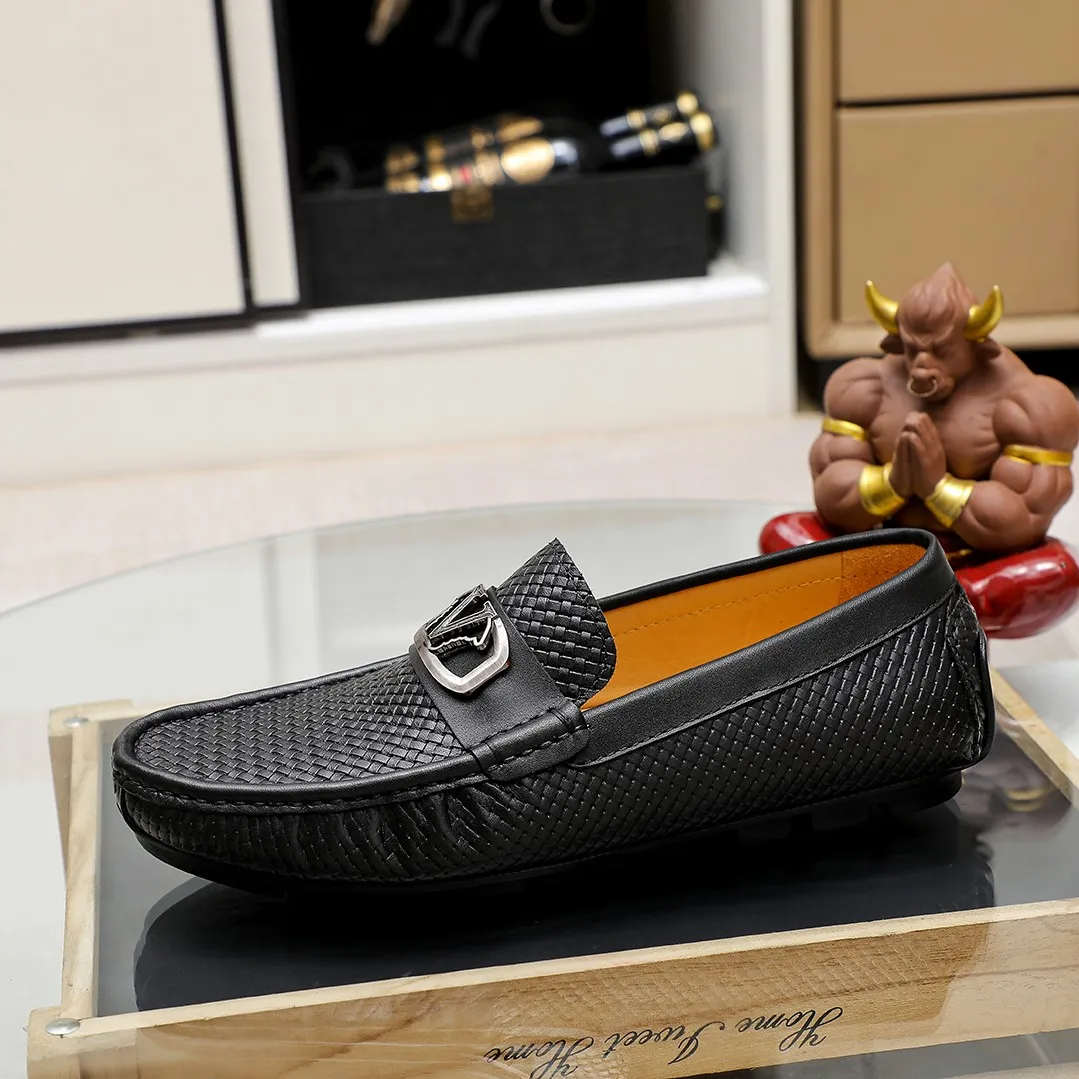 Men's shoes💰360💰💰[FENDI-FENDI] Classic new men's casual slip-on shoes🇨🇳Counter quality, original 1:1 high-quality workmanship💯The upper is made of imported first-layer cow Leather, 🐷leather lining, fashionable lazy beanie design 🌴casual Loaf style, with original raw rubber wear-resistant outsole 🌾definitely high-end and classy, only for drivers 🍀A must-have for trendy men, @@optional! 🍓Code number 38-45 (46🉑️customized, non-returnable and non-exchangeable)